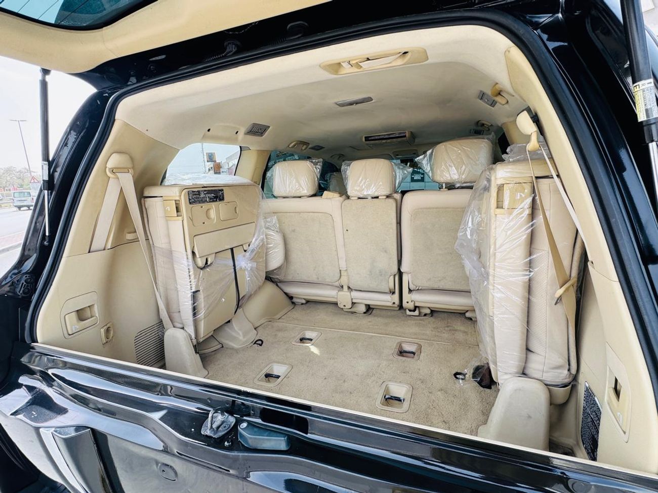 Toyota Land Cruiser Toyota landcruise 2016model Modified 2024 v8 petrol Engine Colour Black push start Sunroof Transmiss