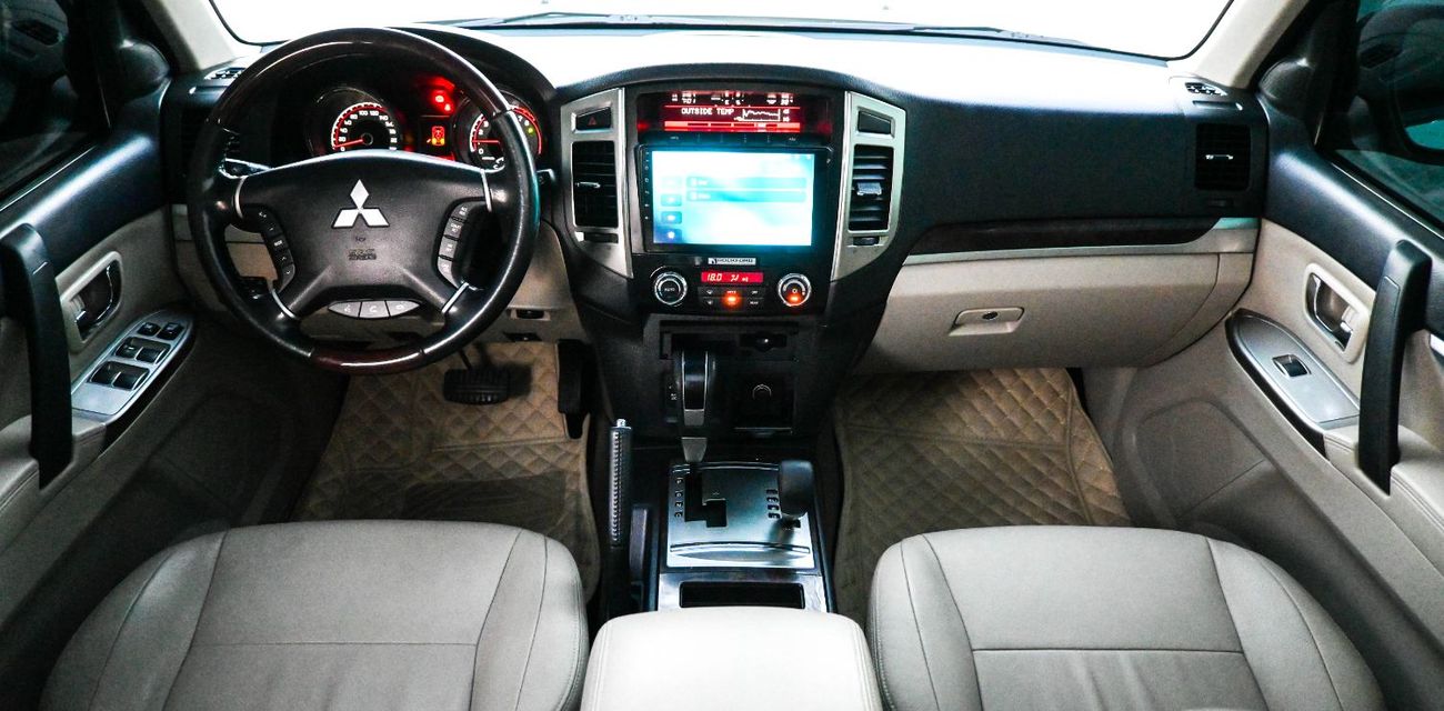 ميتسوبيشي باجيرو MITSUBISHI PAJERO 2017 GLS 3.8L GCC IN EXCELLENT CONDITION