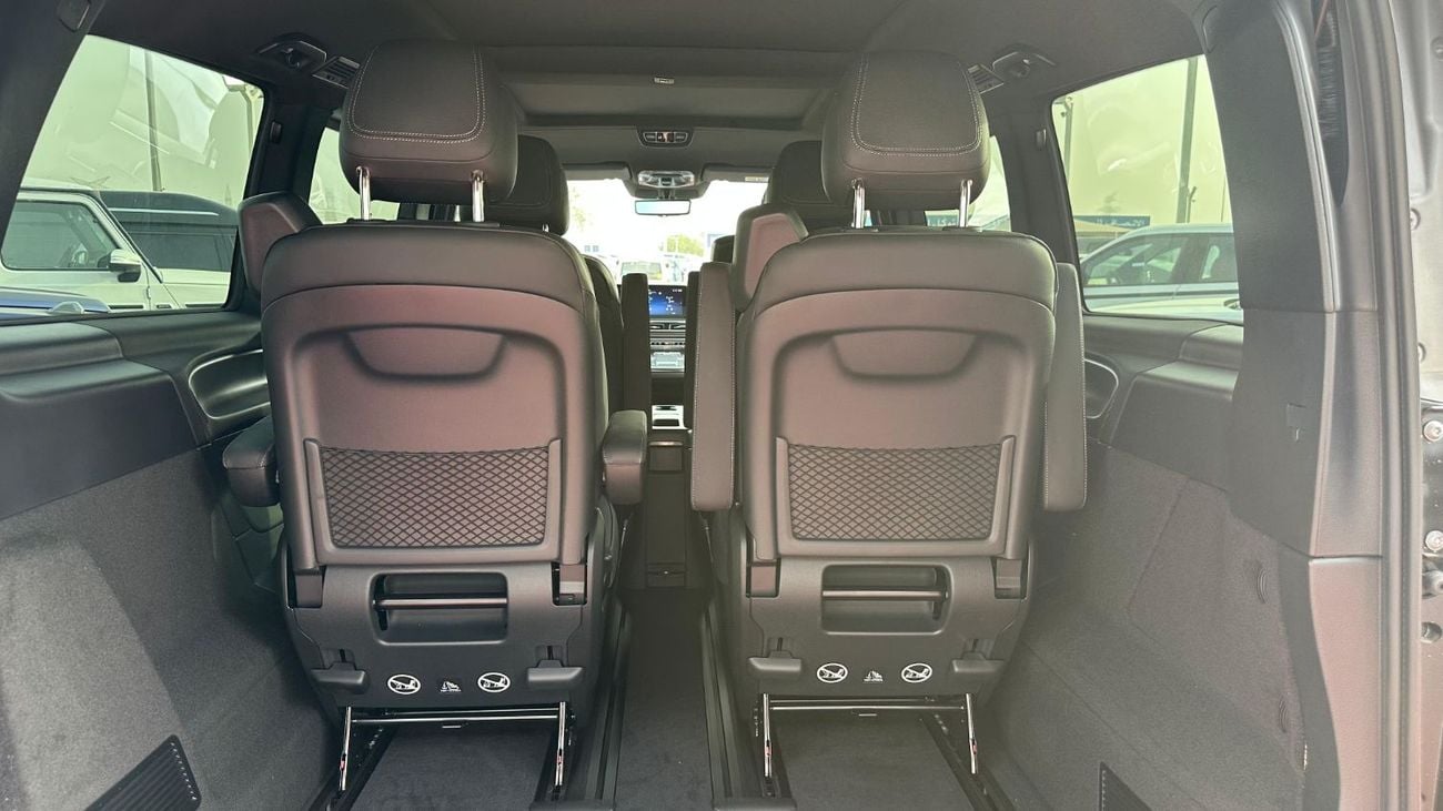 Mercedes-Benz V 300 D Brand New V300D Avantgarde is avaliable in stock