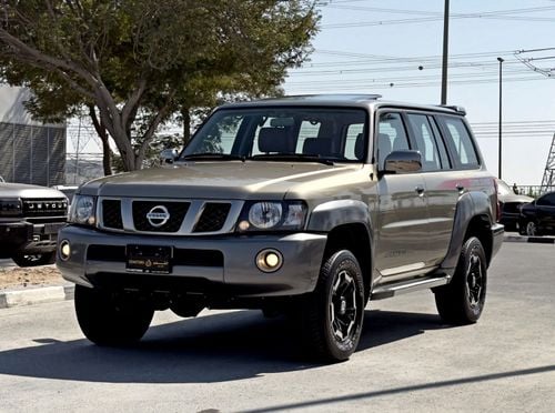 نيسان باترول سوبر سفاري Super Safari