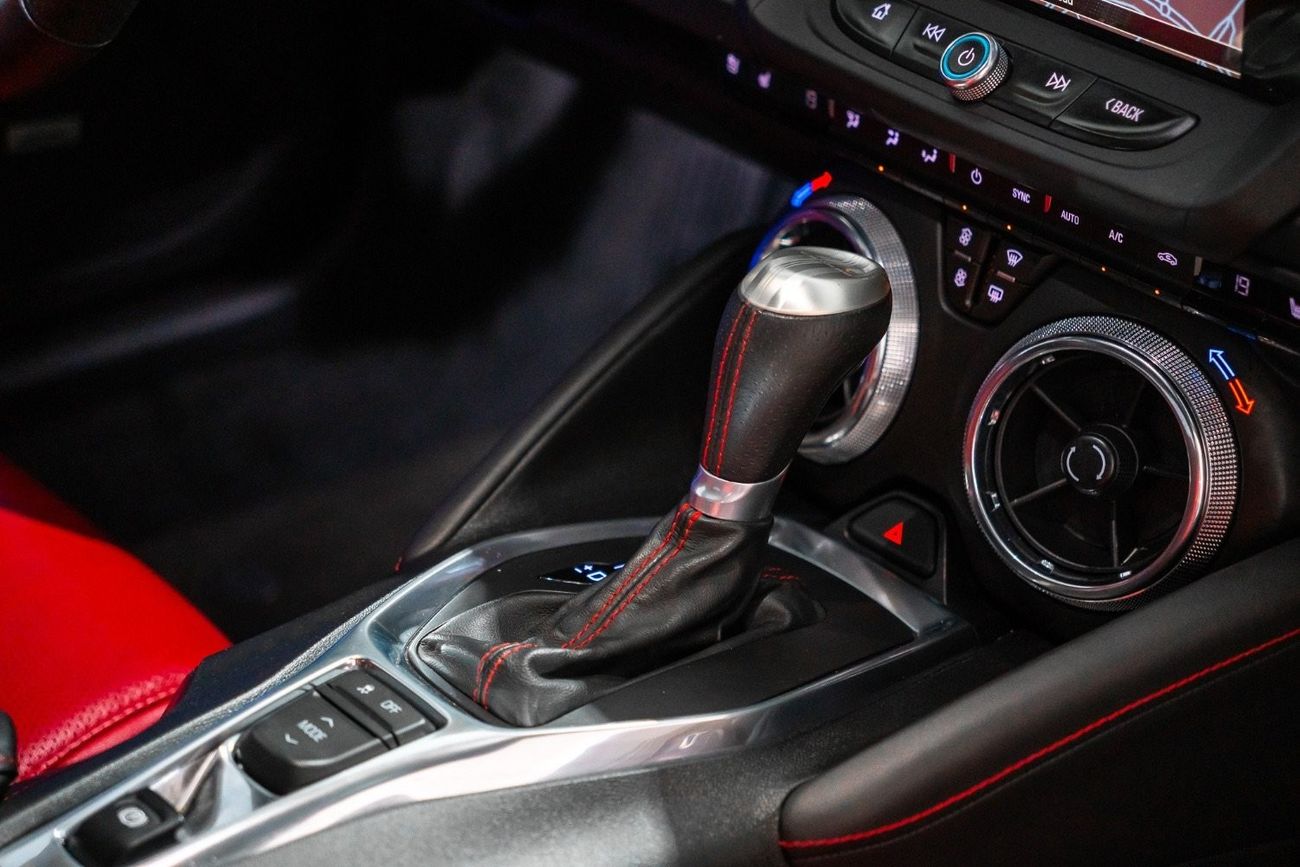 شيفروليه كامارو 2016 Chevrolet Camaro SS / Full-Service History