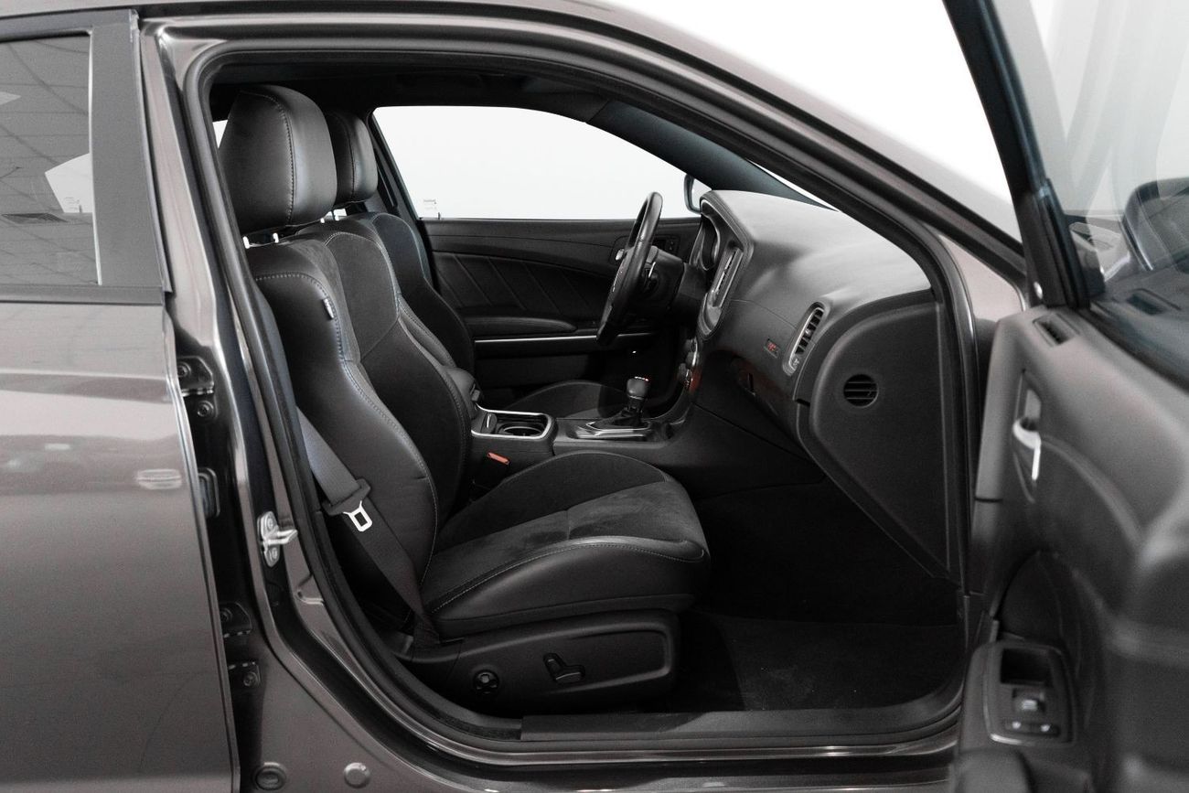 Dodge Charger SRT 392