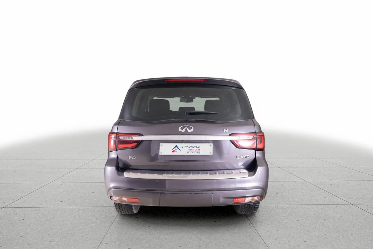 إنفينيتي QX80 LUXE 5.6