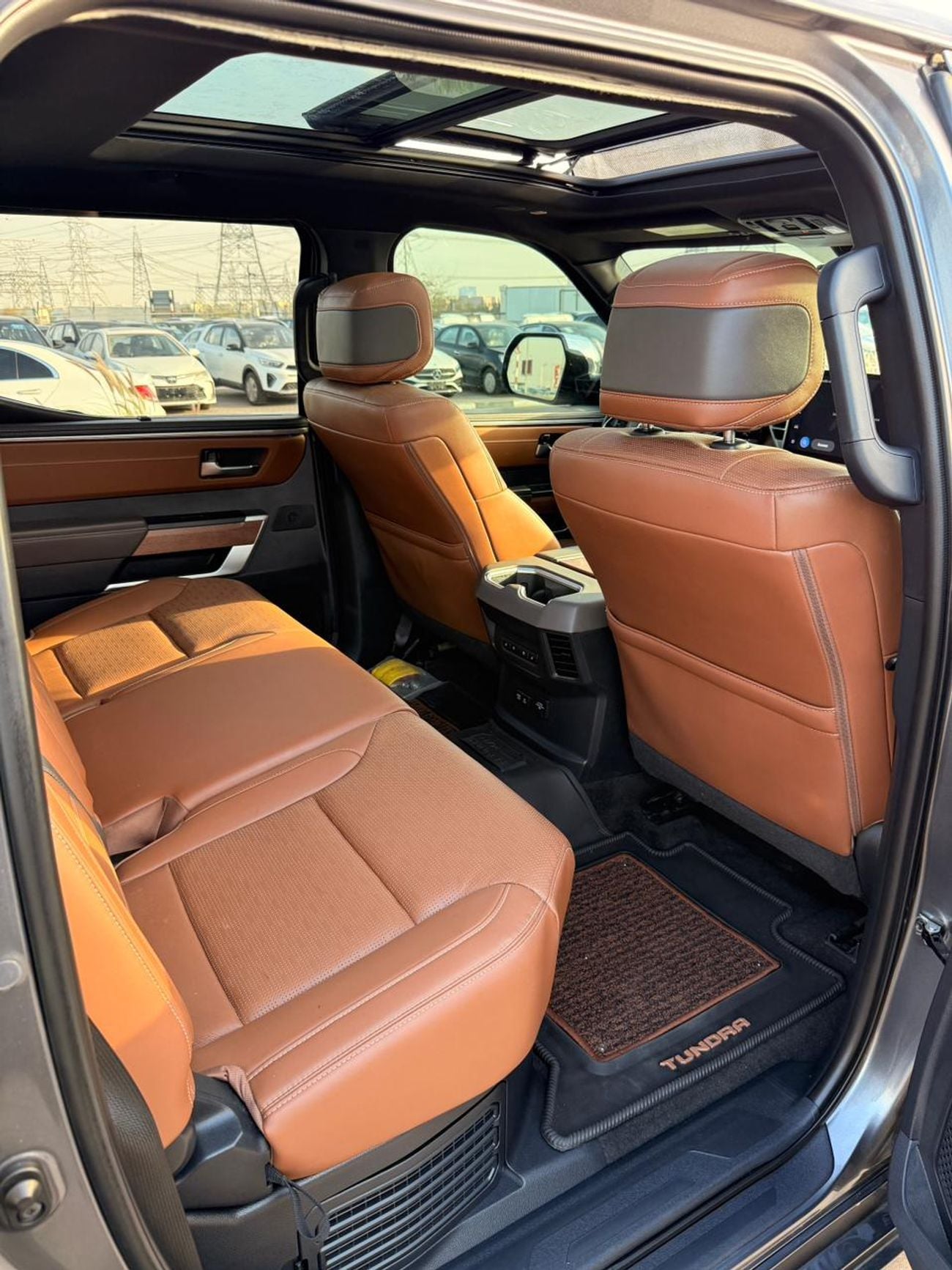 Toyota Tundra  HYBRID 360 Camera, panoramic, head up display 2023