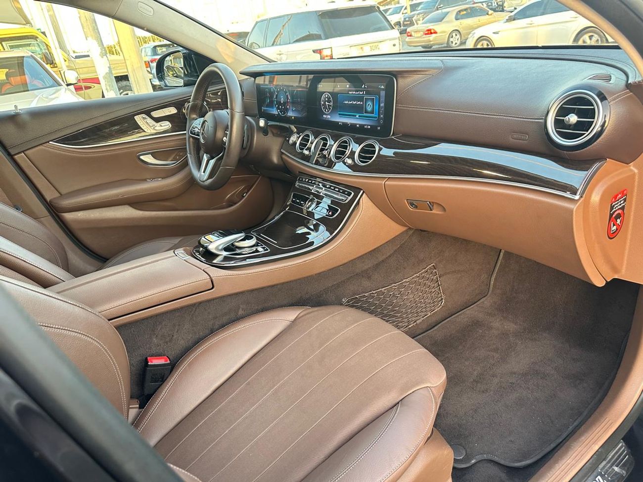 مرسيدس بنز E200 Mercedes E200_GCC_2019_Excellent Condition _Full option