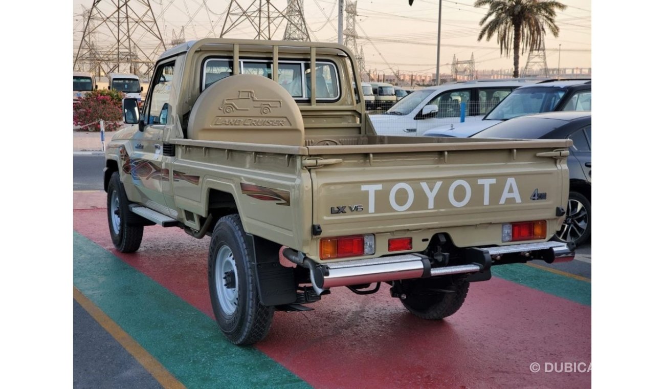 Toyota Land Cruiser Pick Up S/Cab M/T with Diff Lock& Winch