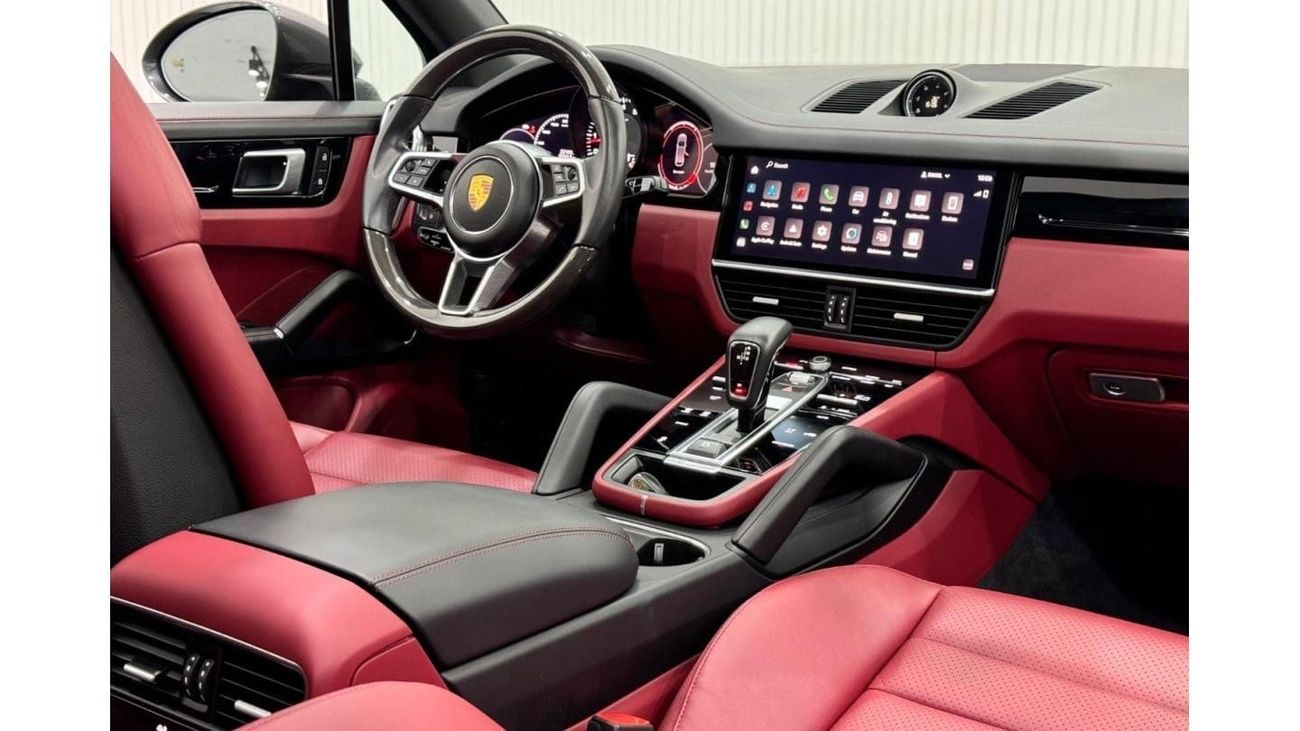 Porsche Cayenne 2022 Porsche Cayenne, Jan 2025 Porsche Warranty+ Jan2028 Service Contract, Full Service History, GCC