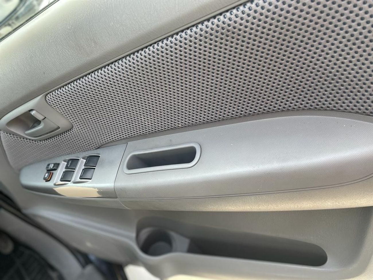 تويوتا هيلوكس 2010 TOYOTA HILUX DOUBLE CABIN D4D