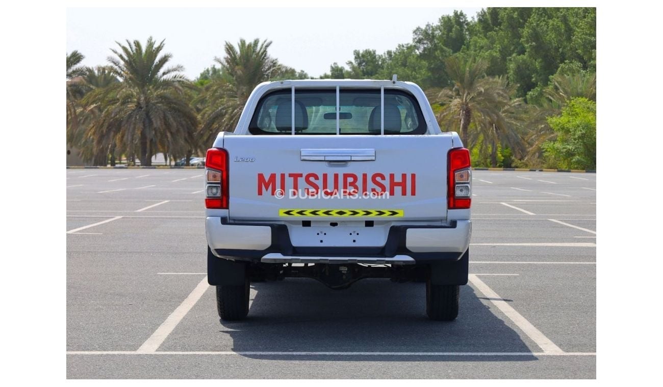 Mitsubishi L200 Double Cab 2.4L | M/T | Petrol Engine | GCC Specs | Like New Condition