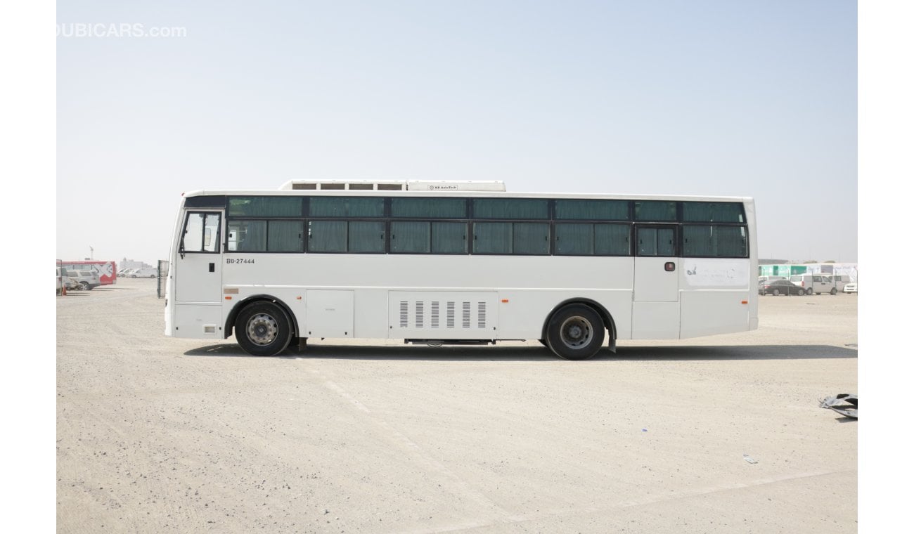 اشوك ليلاند فالكون 67 SEATER BUS AC BUS WITH GCC SPEC