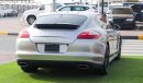 Porsche Panamera 4