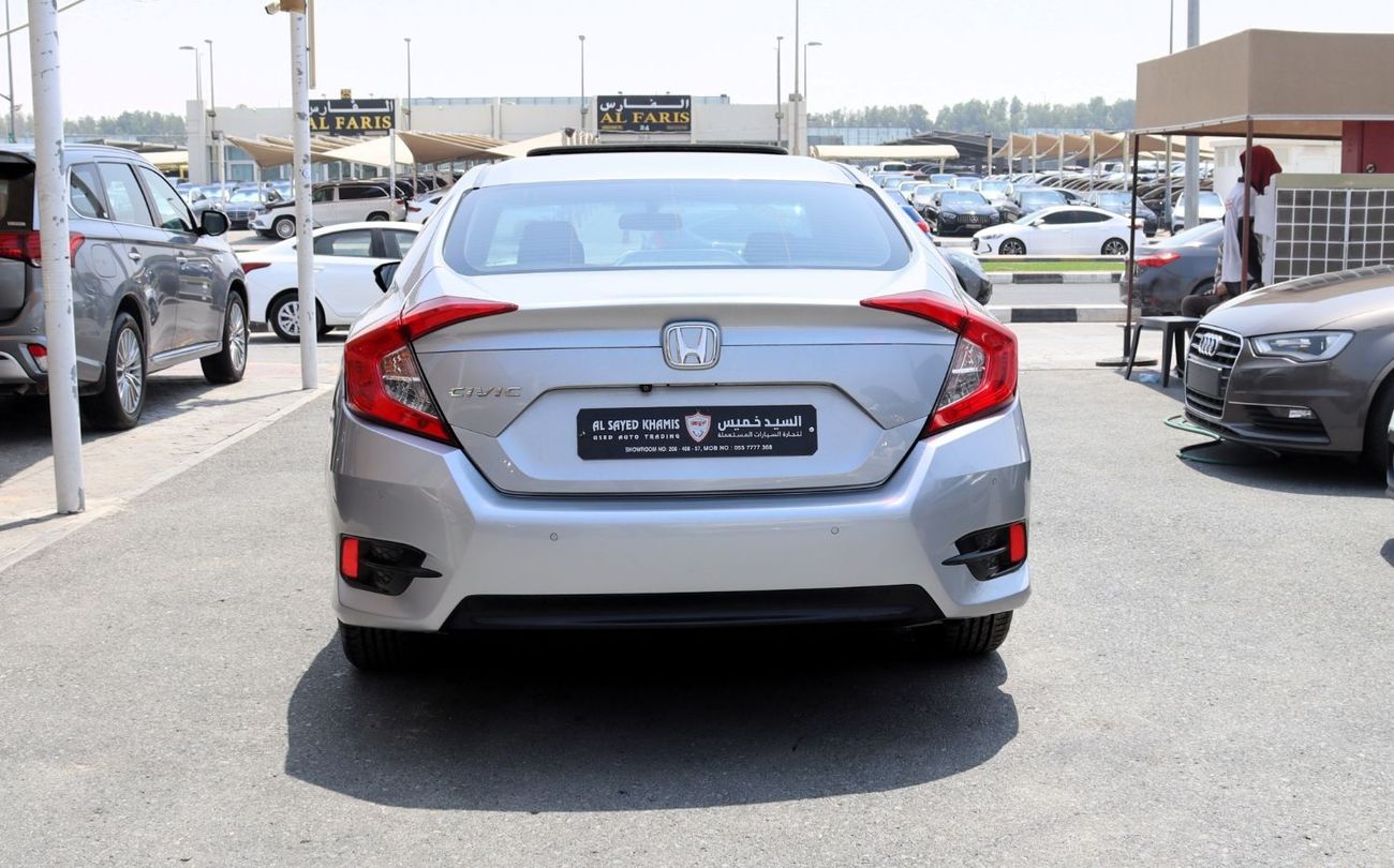 Honda Civic DX ACCIDENTS FREE - GCC - SUNROOF - PERFECT CONDITION INSIDE OUT