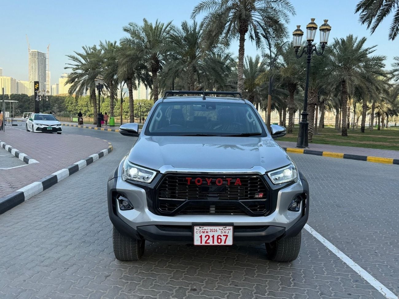 تويوتا هيلوكس ADVENTURE GR Sport