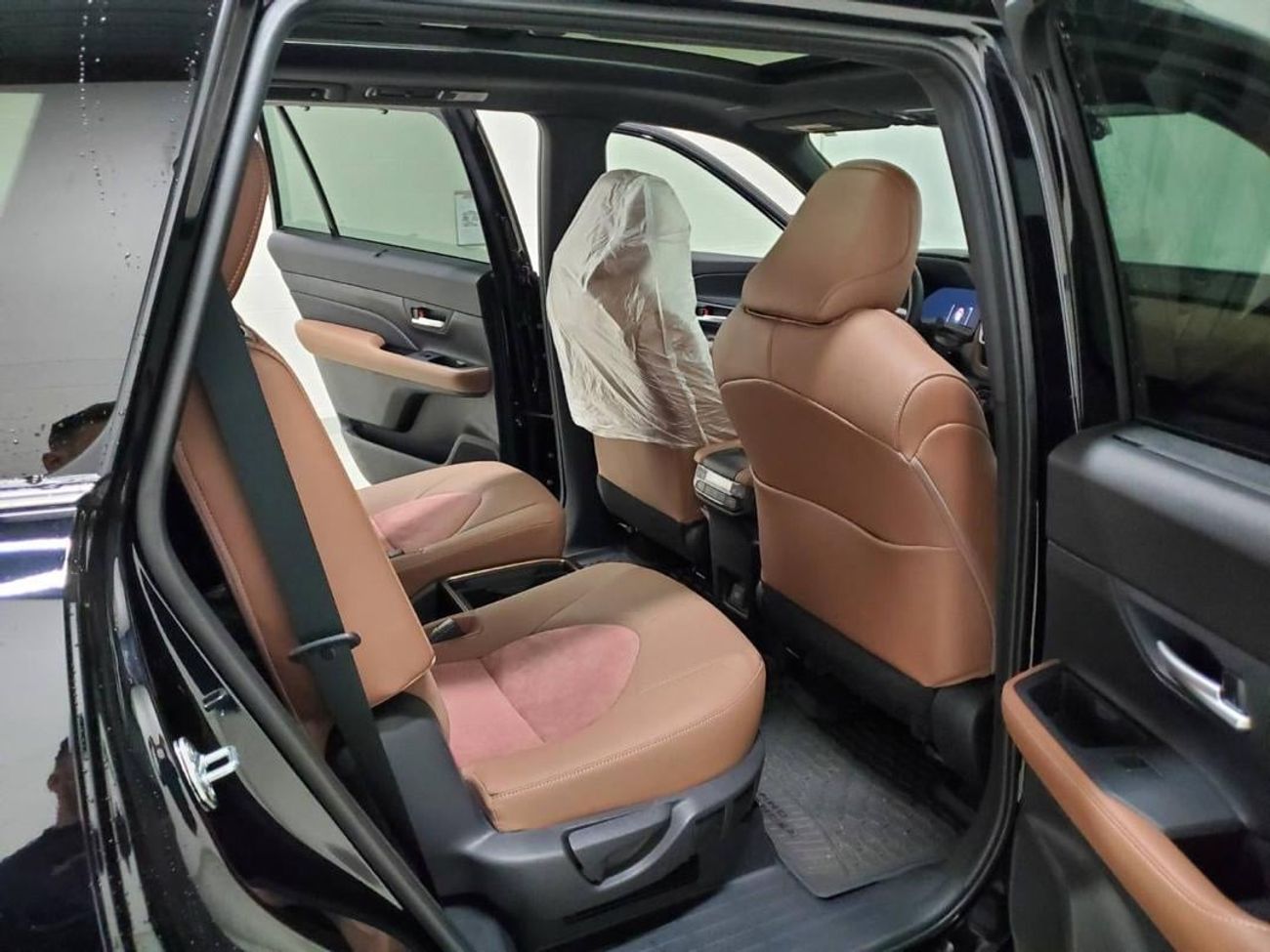 Toyota Grand Highlander PLATINUM HYBRID MAX