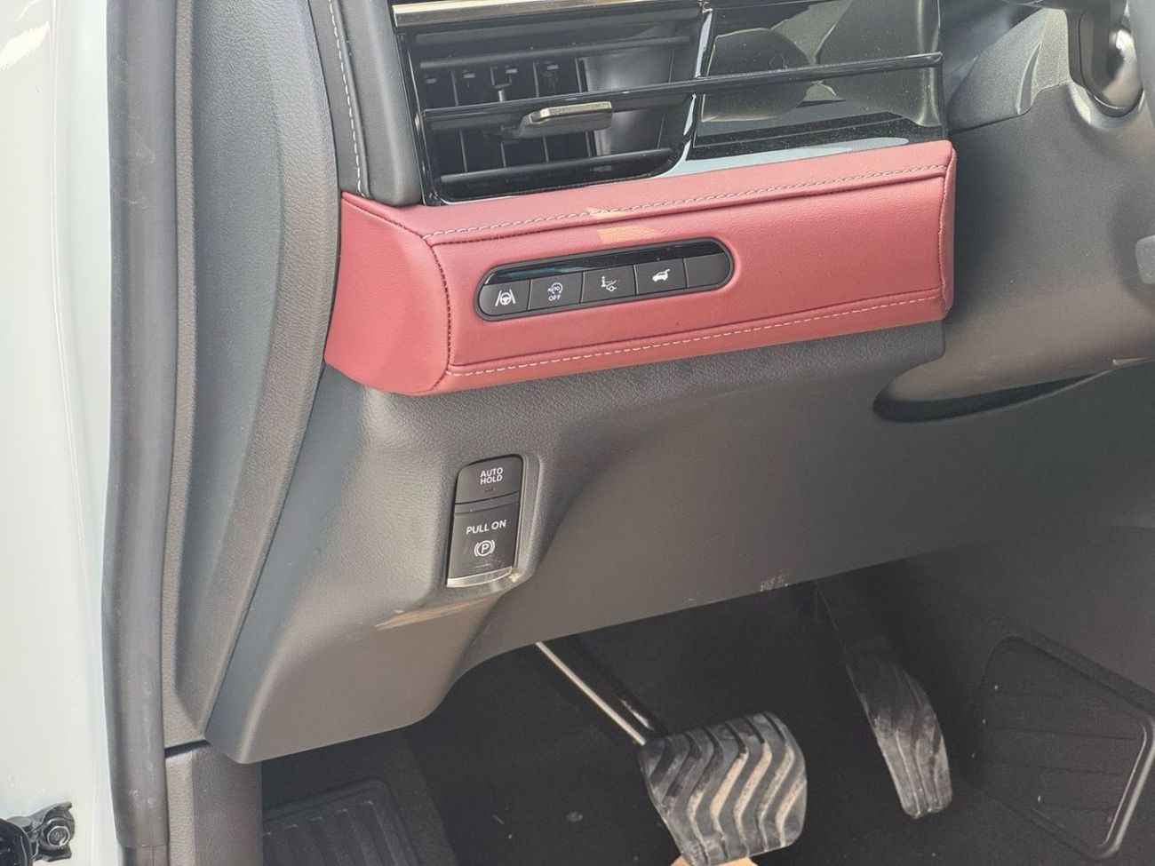 Infiniti QX80 2025 Infinity Autograph Captain Chairs 3.5L