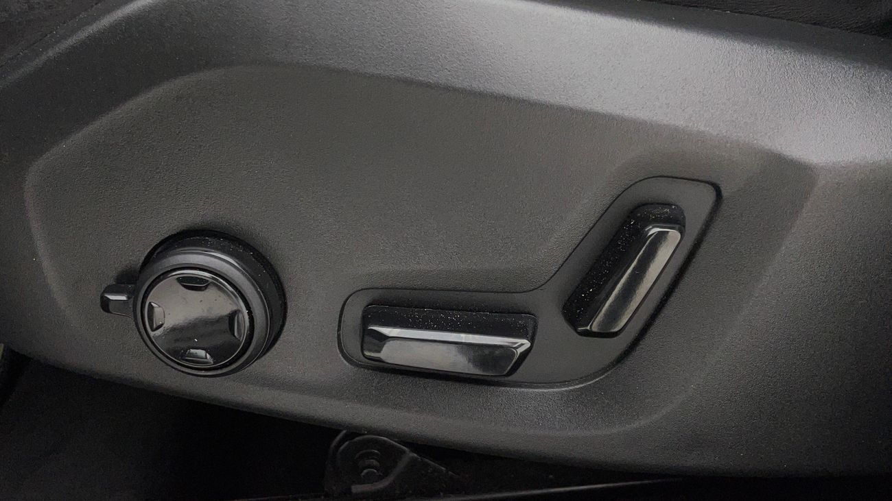 Volvo XC60 T5 R DESIGN 2 | Zero Down Payment | Home Test Drive