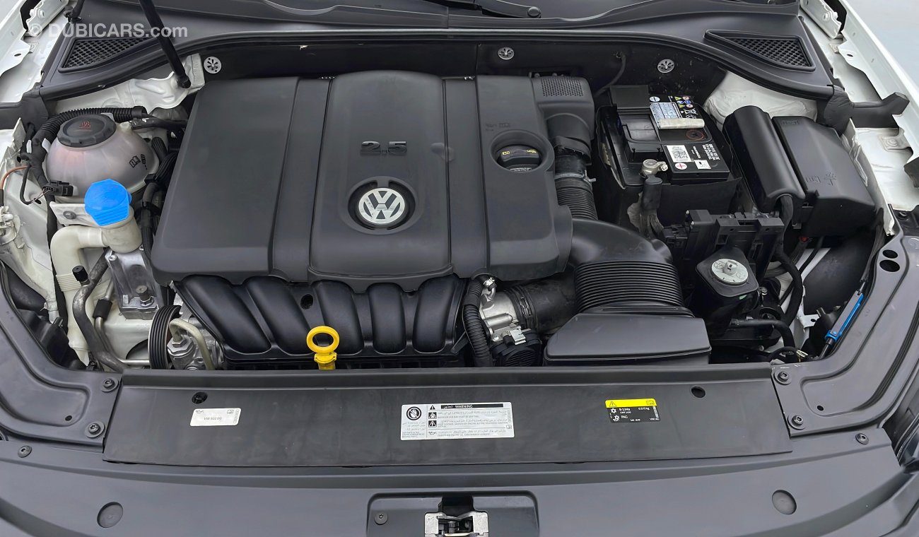 Volkswagen Passat SEL 2.5 | Under Warranty | Inspected on 150+ parameters