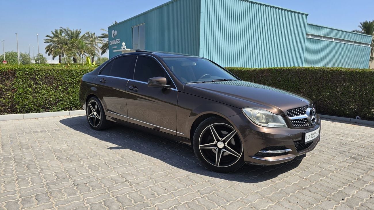 مرسيدس بنز C200 L