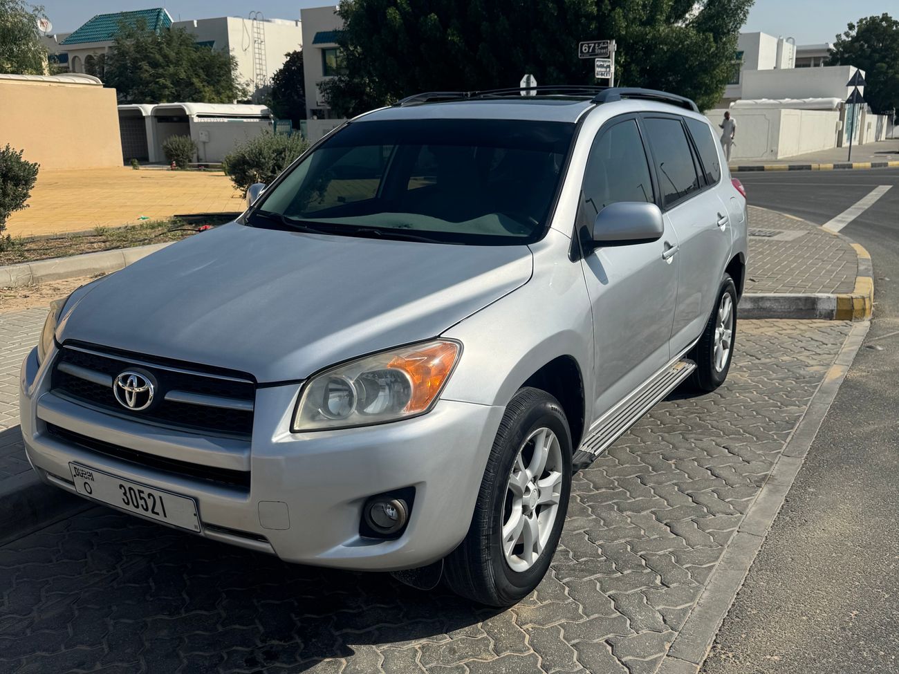 تويوتا راف ٤