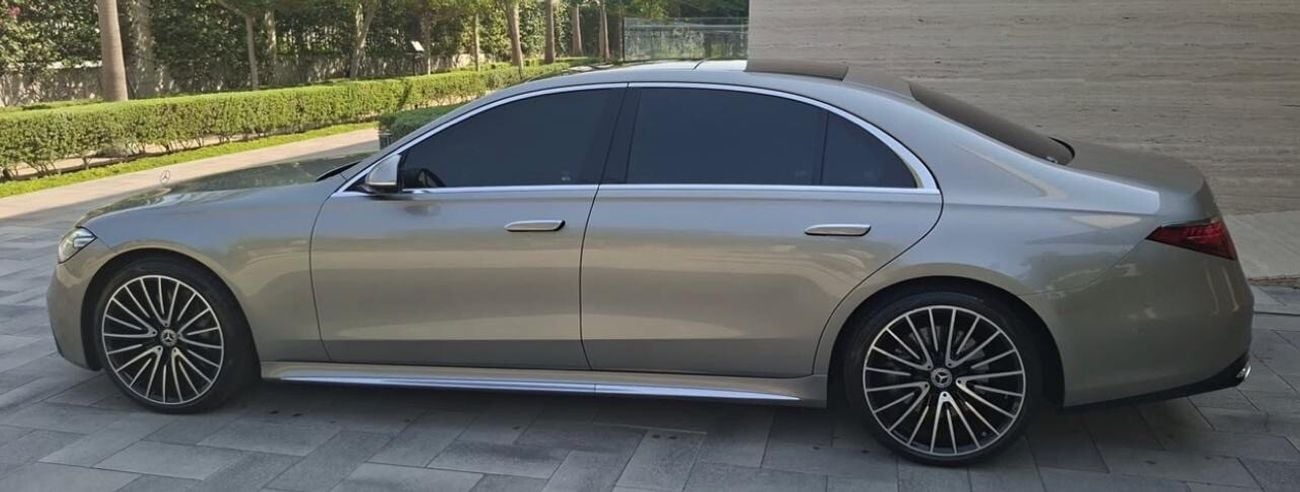 Mercedes Benz 500 3.0 liter turbocharged inline-six engine with EQ Boost mild-hybrid technology