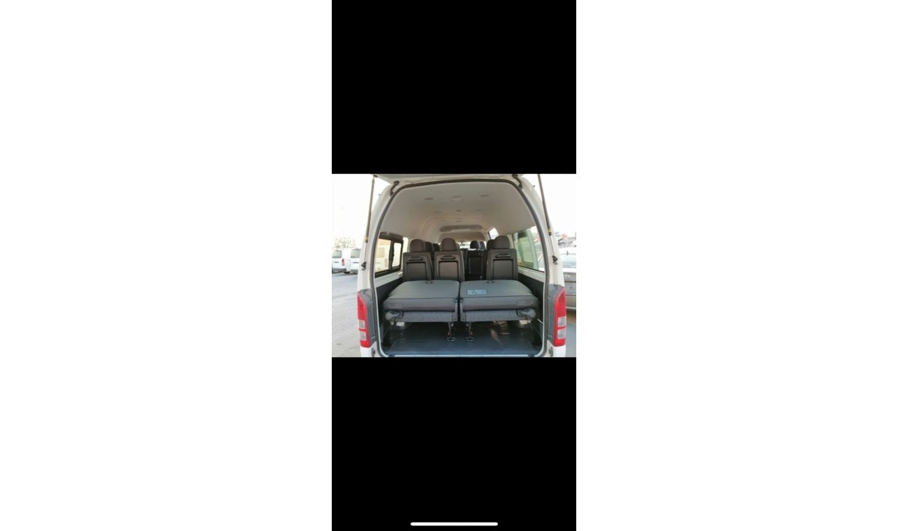 Toyota Hiace Diesel,2.5L,16 seater