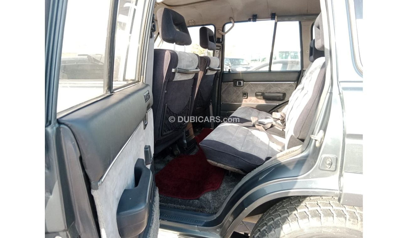 تويوتا لاند كروزر TOYOTA LAND CRUISER RIGHT HAND DRIVE(PM13982)