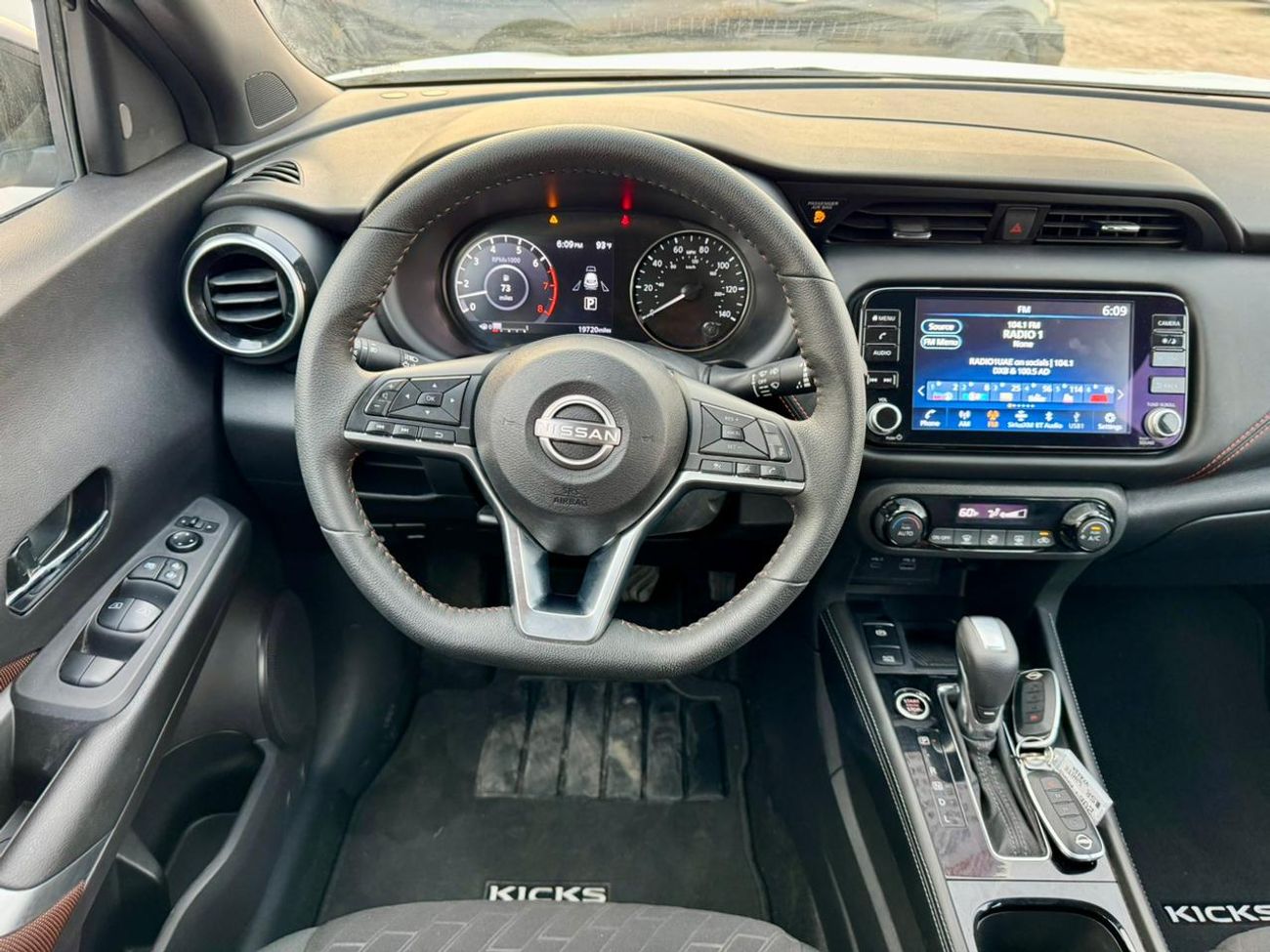 نيسان كيكس 2024 NISSAN KICKS SR FULL OPTION FOR UAE & EXPORT + 360 CAMERA + DUAL TONE COLOR PEARL WHITE & BLACK