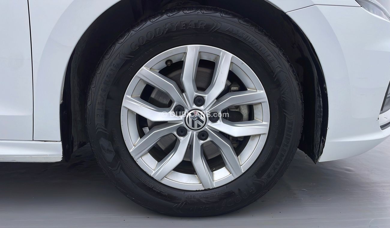 Volkswagen Passat COMFORTLINE 2.5 | Under Warranty | Inspected on 150+ parameters