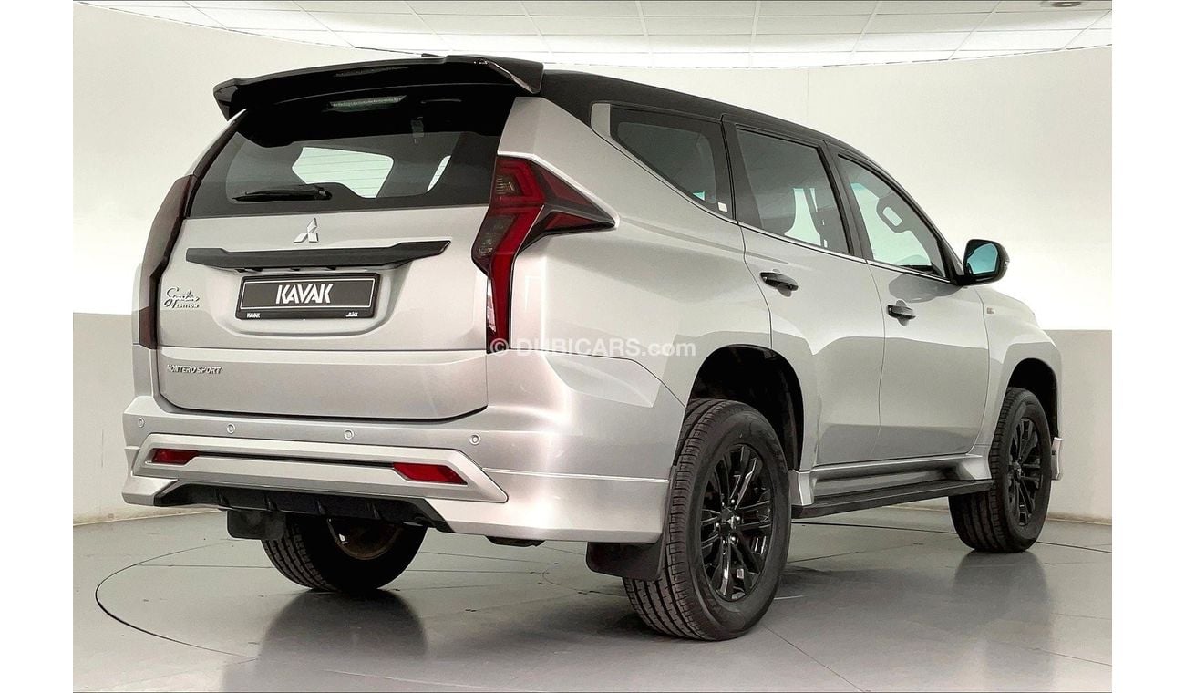 Mitsubishi Montero Signature