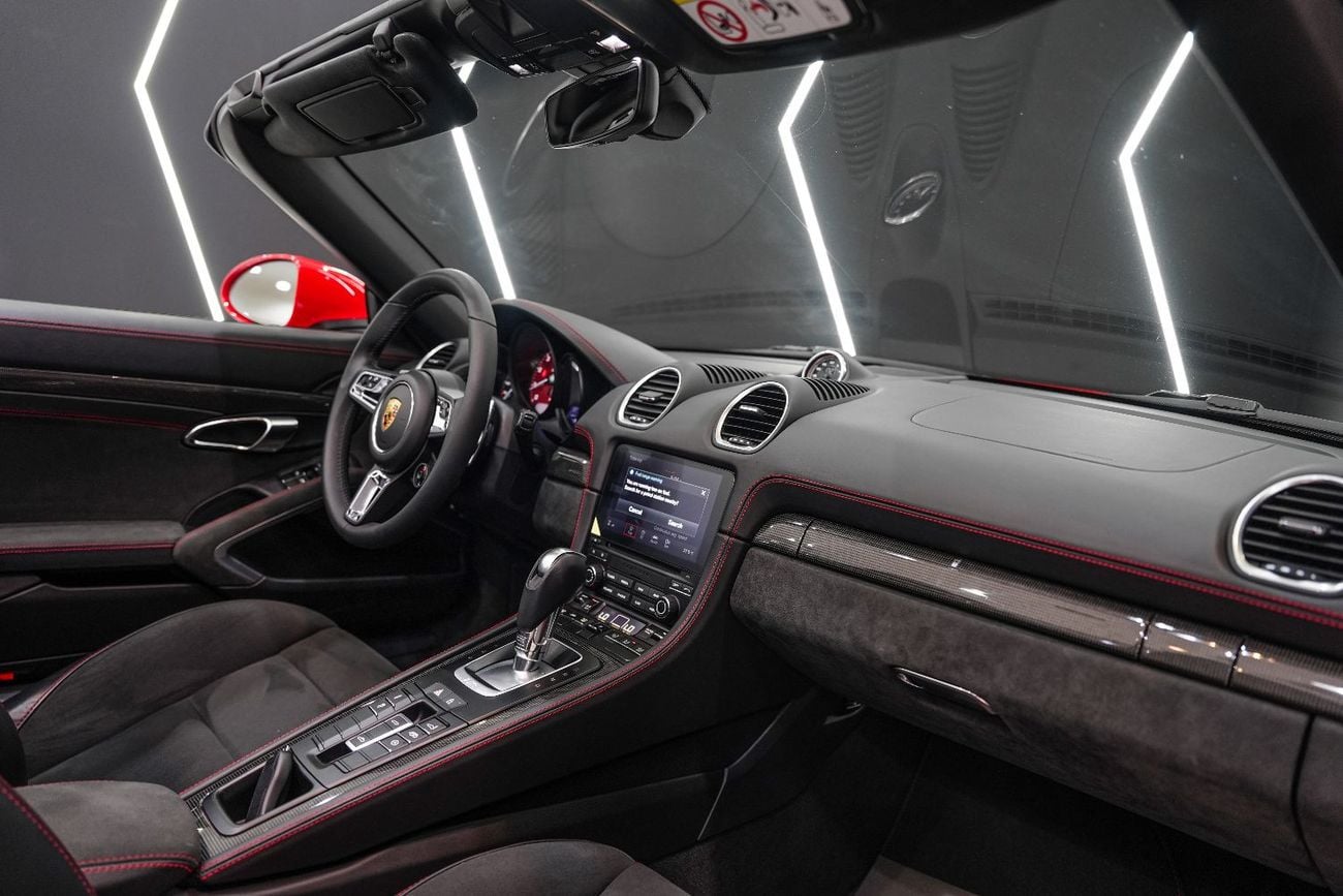 Porsche 718 Boxster GTS 4.0L A/T Sport Chrono Package, Carbon Interior, Very Low KM, Dealer Warranty