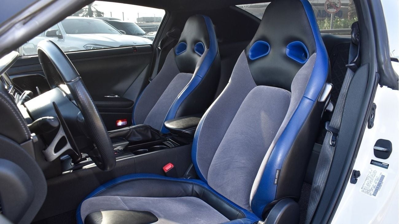 Nissan GTR Black edition