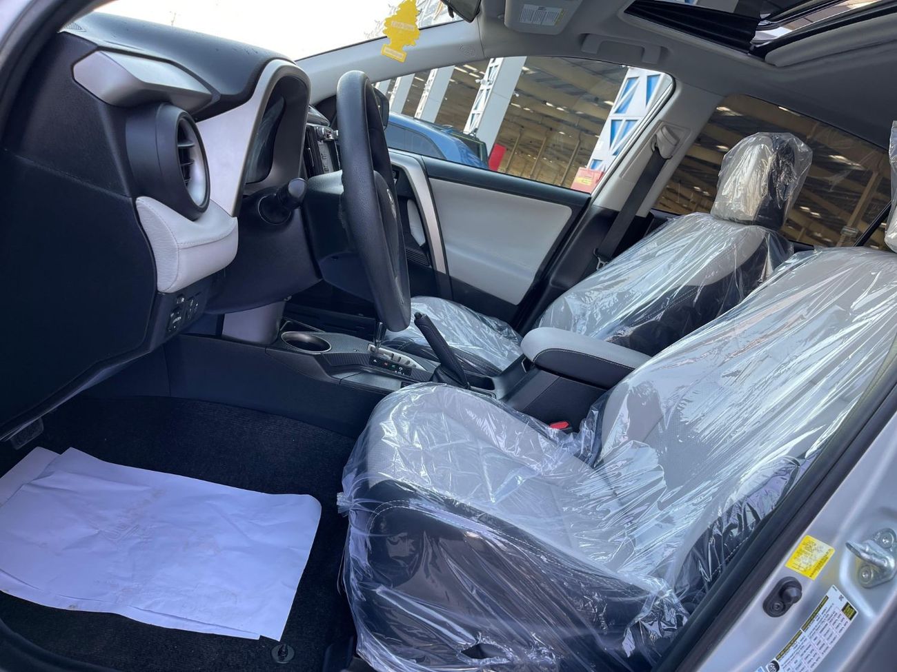 Toyota RAV4 VXR Rav4 XLE FULL OPTIONS 4X4