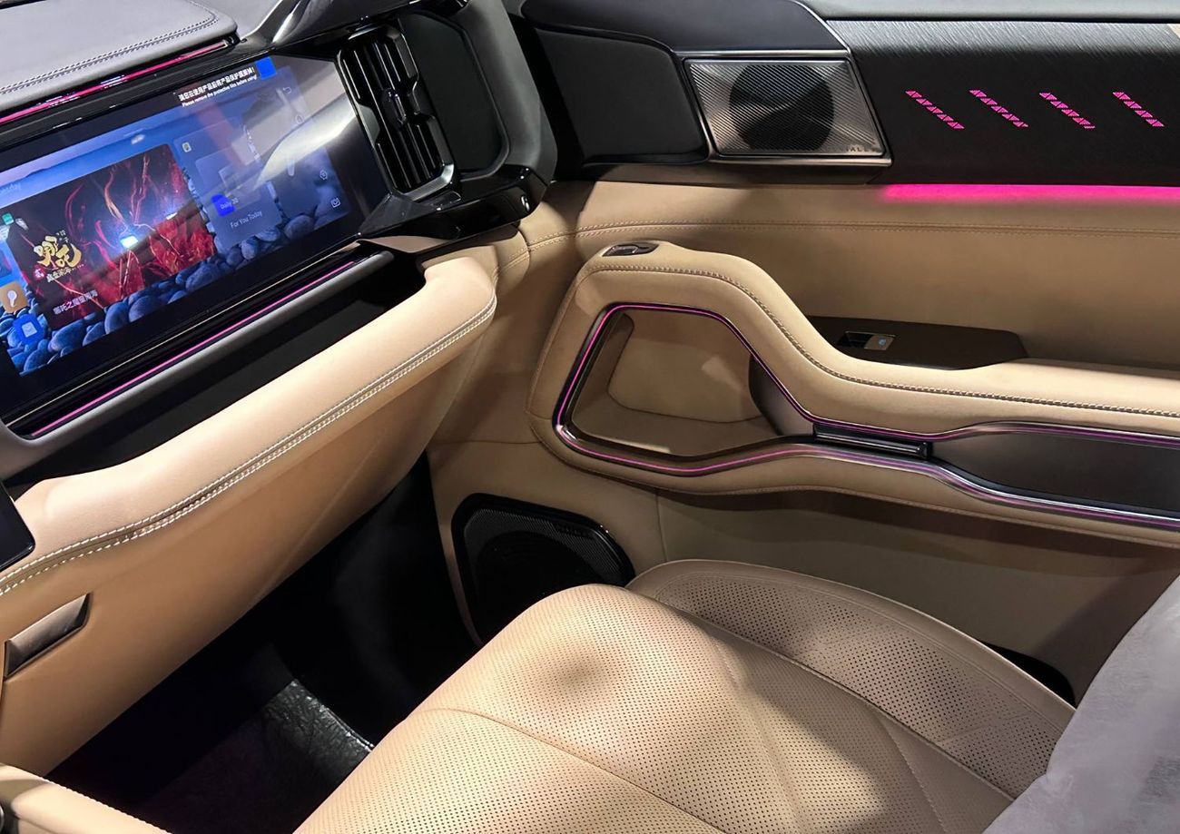 BYD Leopard 8 Smart and Brave Flagship Edition (7 Seats)