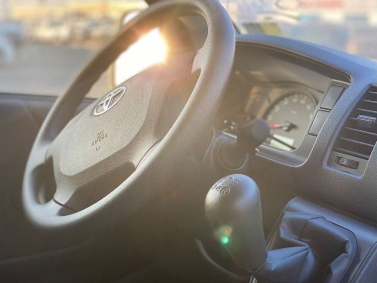 Toyota Hiace 2.5 Standard / Model 2025/ Brand new