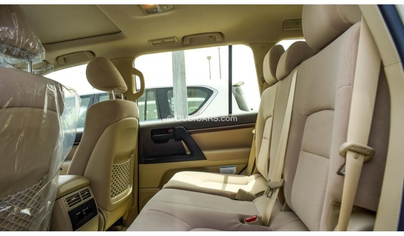 Toyota Land Cruiser GXR V8