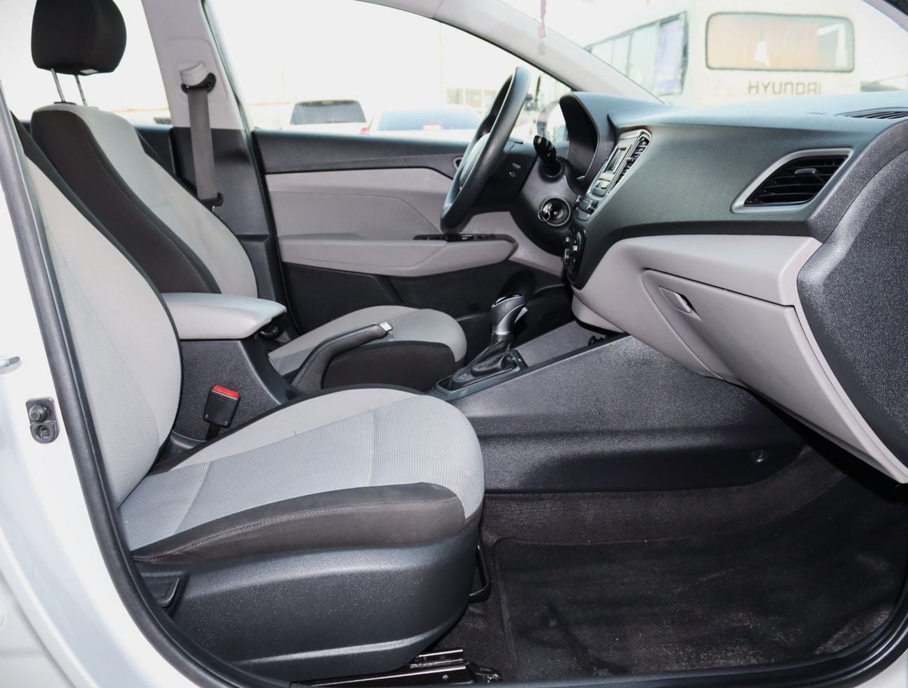 Hyundai Accent 2019 Hyundai Accent GL (RB), 4dr Sedan, 1.6L 4cyl Petrol, Automatic, Front Wheel Drive