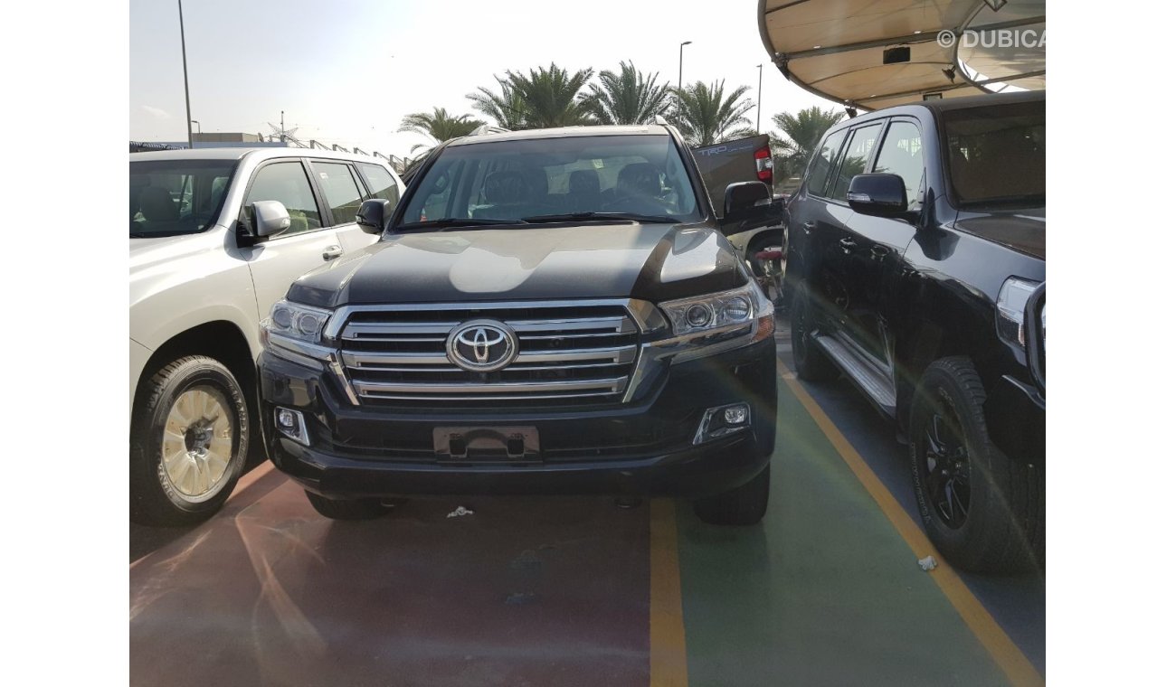 Toyota Land Cruiser 2018 VX Disesl full options