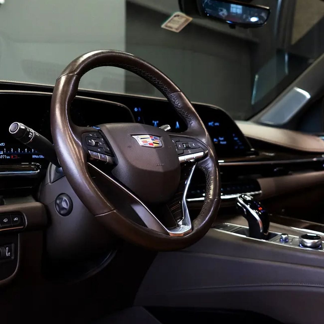 كاديلاك إسكالاد ESV Platinum 6.2L 4,407 p.m • 0% Downpayment • ESV Platinum • Agency Warranty