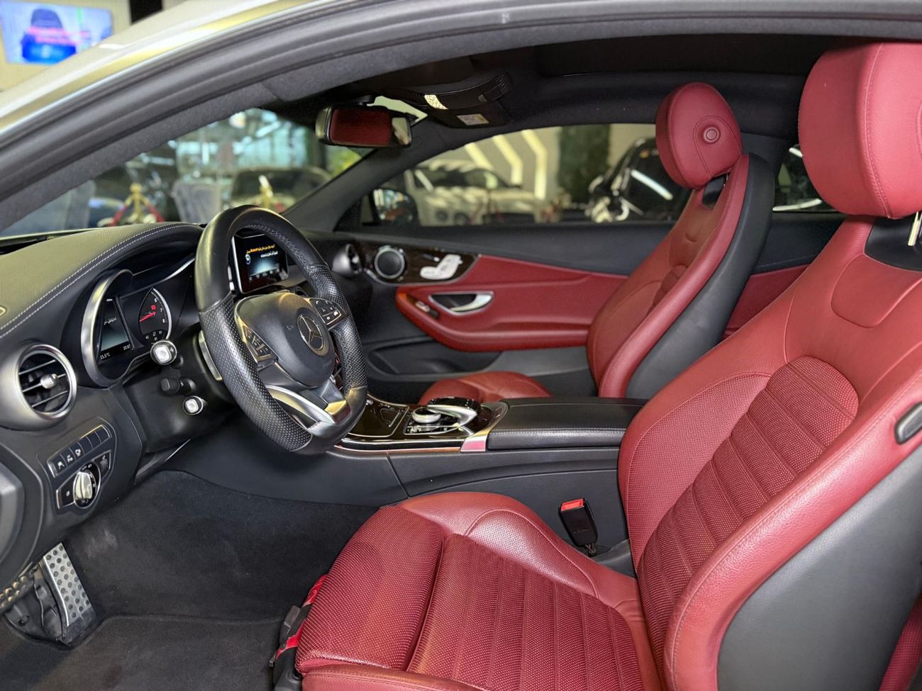 Mercedes-Benz C 200 Coupe 2017 Mercedes-Benz C200 Coupe - GCC - Low Mileage - Good Condition