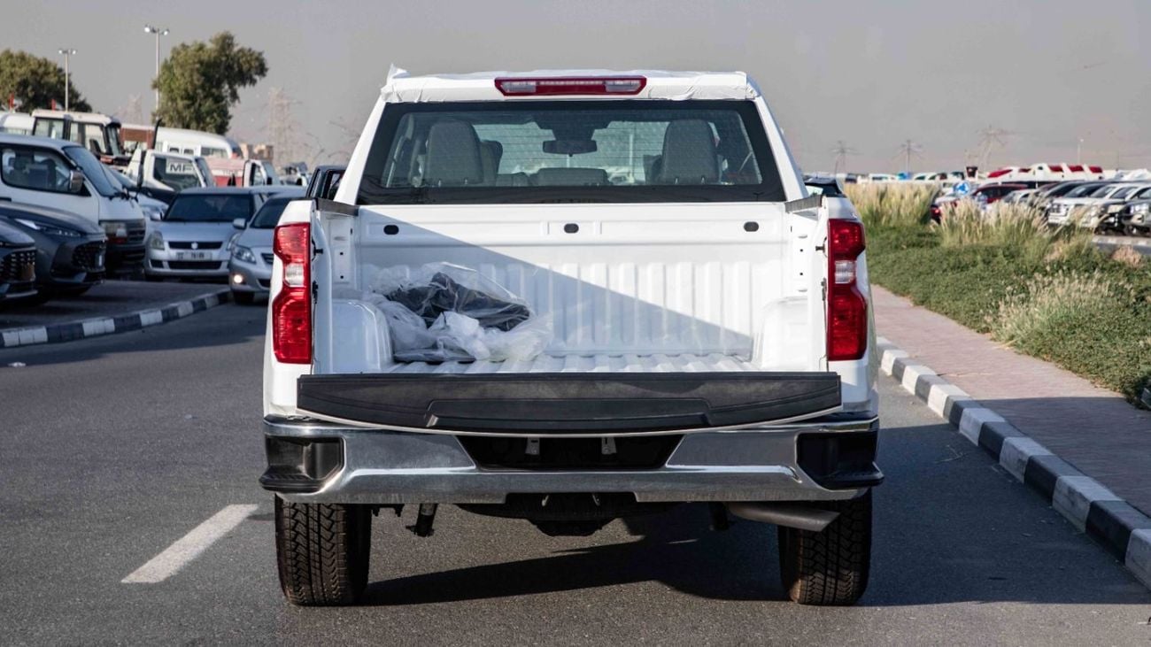 شيفروليه سيلفارادو V8 5.3L PICK-UP 4WD | 2025 | For Local Registration +10%