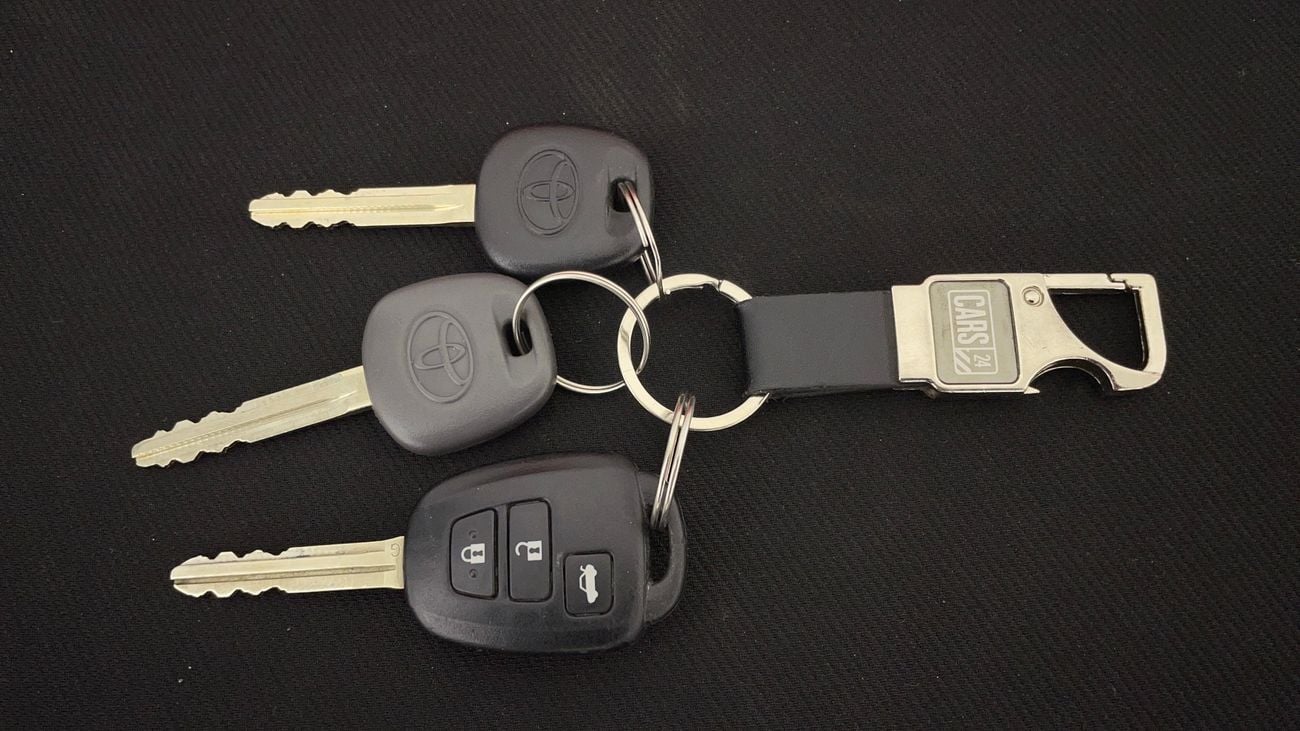 تويوتا يارس SE 1.5 | بدون دفعة مقدمة | اختبار القيادة في المنزل