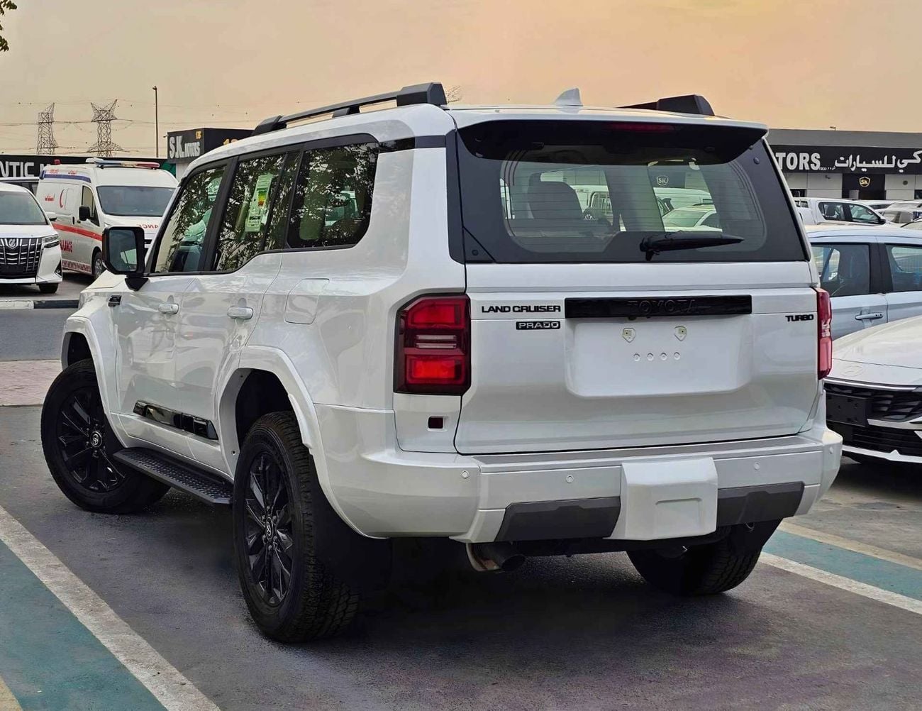تويوتا برادو LUXURY TURBO / 2.4L PETROL V4 / FULL OPTION/360*CAMERA/JBL SPEAKERS /PANORAMIC ROOF (CODE # PPLX1)