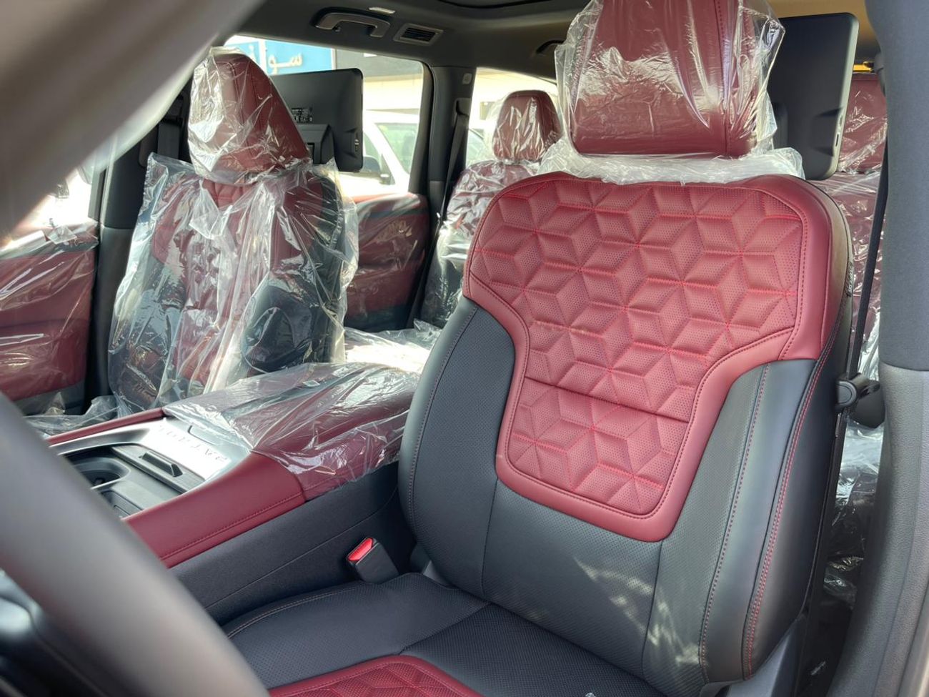 Nissan Patrol Nissan Patrol Platinum 3.5L Turbo – 2026 Model