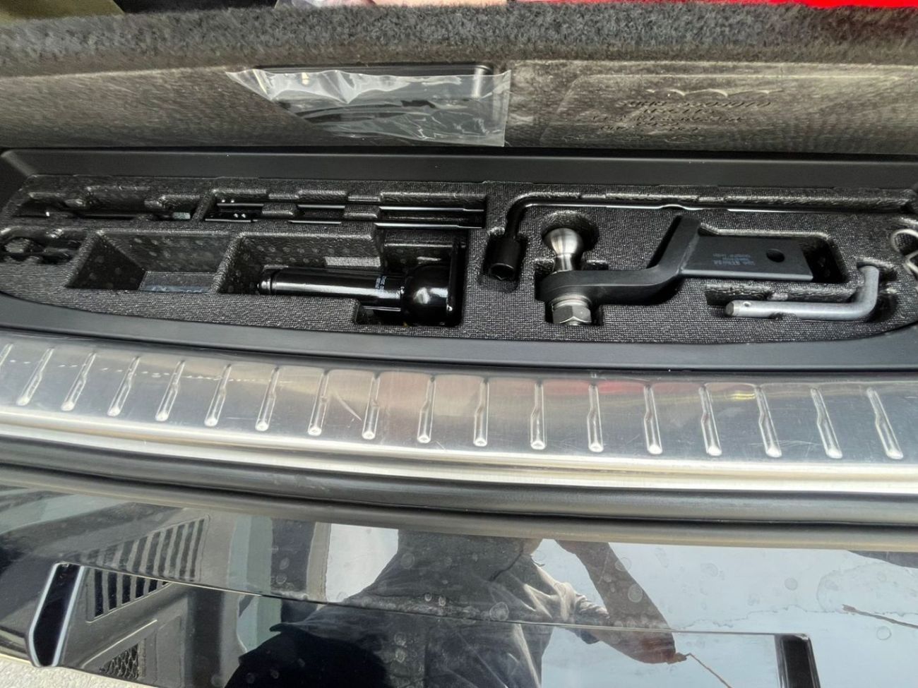 BYD Leopard 8 flagship