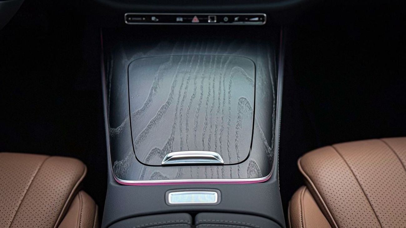 Mercedes-Benz E200 2.0L