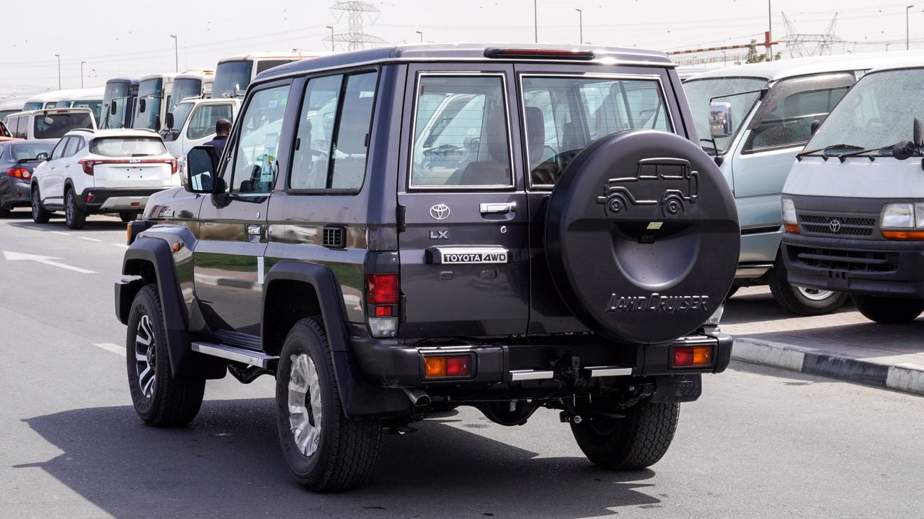 Toyota Land Cruiser 70 LX 2.8 L d