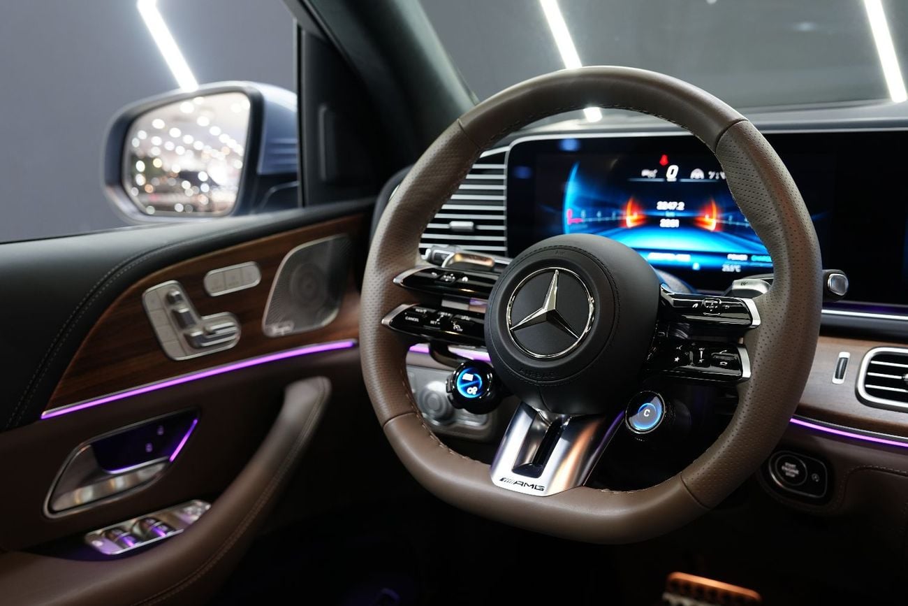 مرسيدس بنز GLE 53 AMG 4Matic+, Manufaktur Interior Package, Panoramic Roof, Gargash Warr + Serv!!