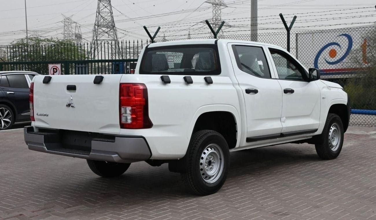 Mitsubishi L200 GLX Double Cabine GL 2.4L 4x4 Diesel 6 Seats