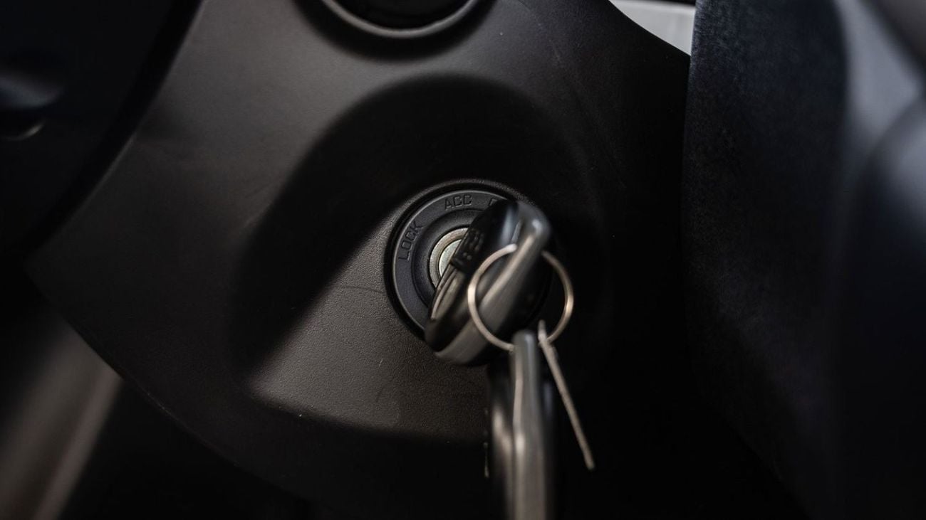 تويوتا ستارلت 1.5P AT MY2023 – BLACK