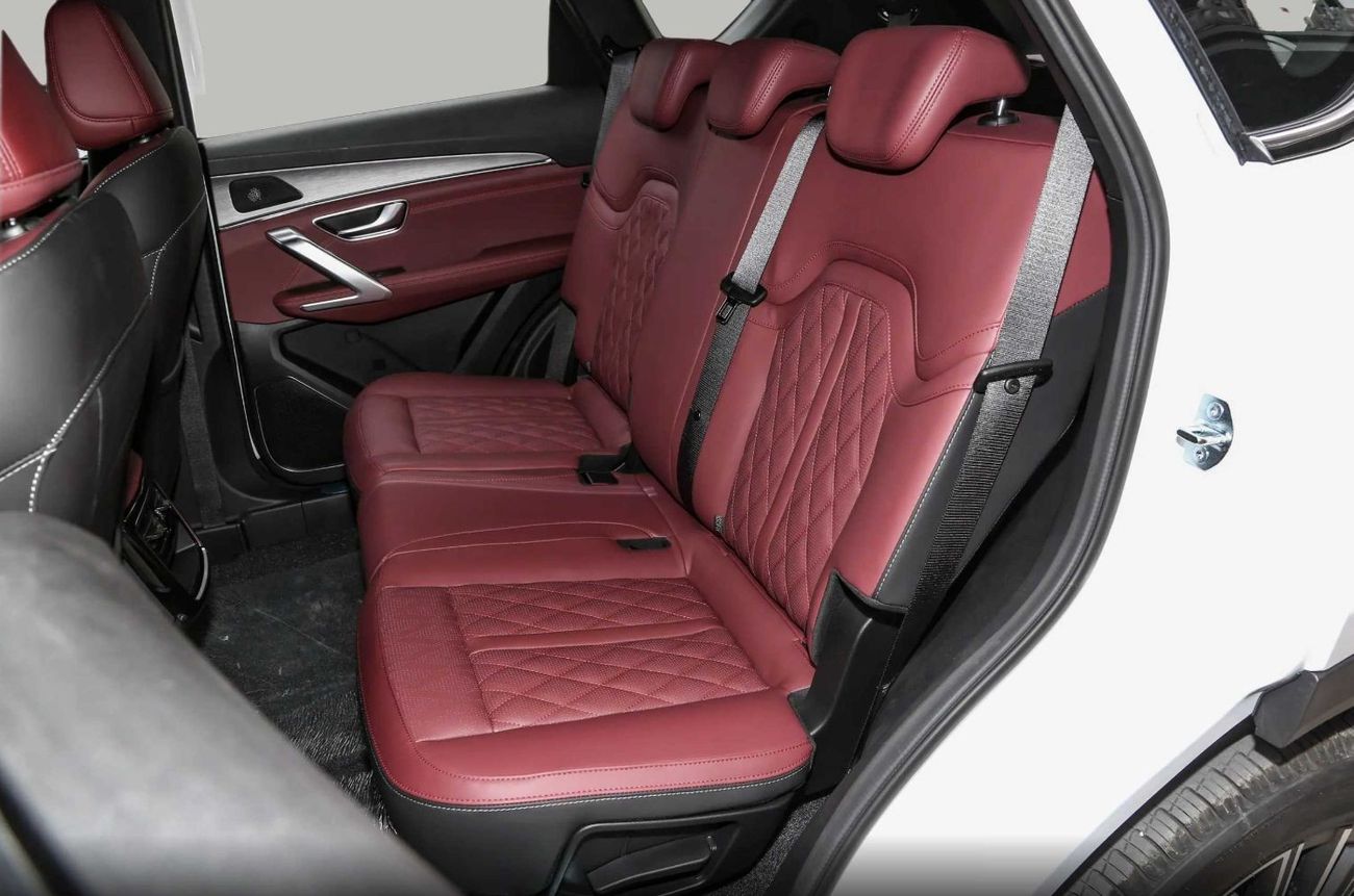 جيتور X70 Jetour X70 Plus 1.5T- 2024 | Brand New | White & Black Color Available - Export